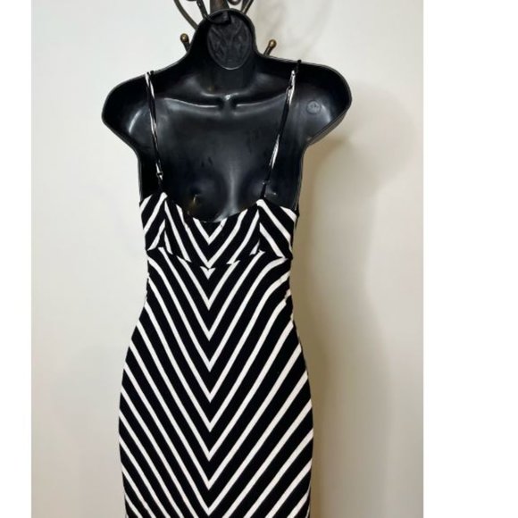 Pink Rose Womens Striped Maxi Dress Scoop Neck Sleeveless Size S Black/White - Picture 4 of 6